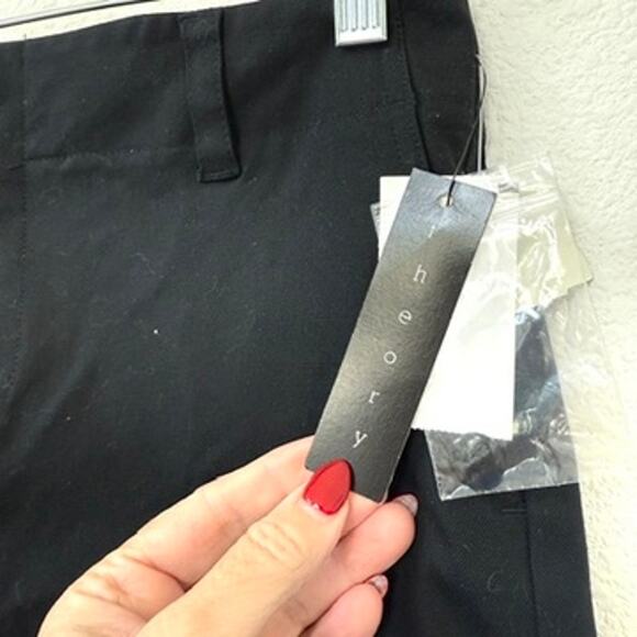 THEORY Stretch Dress Shorts Black Size 2 Bermuda Minimalist Career NWT - Picture 2 of 6